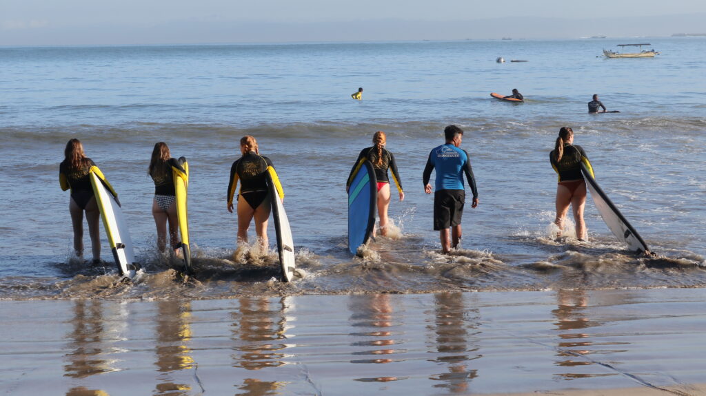 Poggy Surf Lesson - Jimbaran